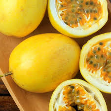 Yellow Passion Fruit (Passiflora edulis flavicarpa) Vine Seeds – Golden Passionfruit with Vibrant Flowers
